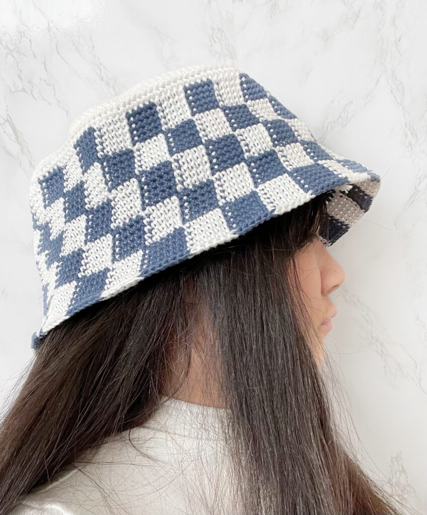 Crochet Checkered Bucket Hat Yarnalina